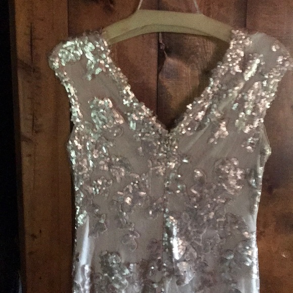 Dress - Picture 3 of 5